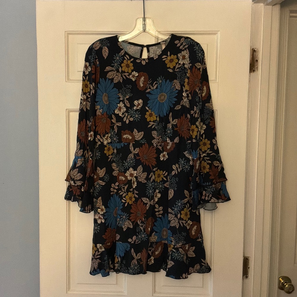 Uncle Frank Floral Tiered Bell Sleeve Mini Dress Medium Boho Retro Dark Feminine